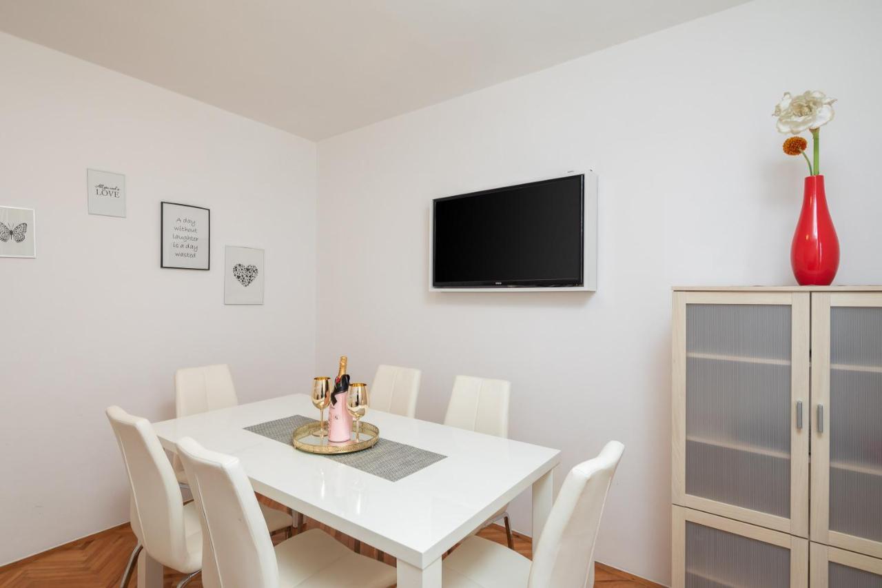 Seaside Apartment Blue 두기라트 외부 사진